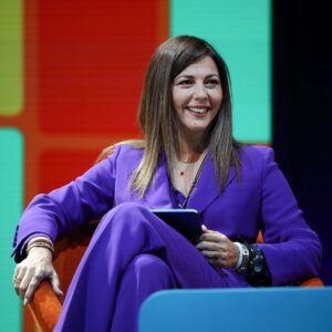 Τουρκικά ΜΜΕ για Σ.Ζαχαράκη: «Η υπουργός Παιδείας της Ελλάδας που θύμιζε μοντέλο»