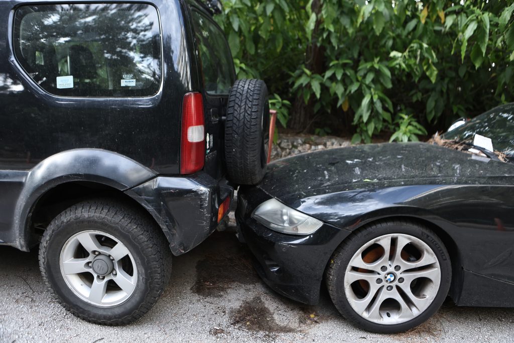 Τροχαίο στο Κολωνάκι: Ποινική δίωξη για δύο πλημμελήματα σε βάρος της 36χρονης τραγουδίστριας (upd)