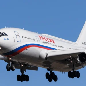 Η διαδρομή της πτήσης της ρωσικής αντιπροσωπείας προς τη Γενεύη: Πέρασε μόνο από τον ιταλικό εναέριο χώρο