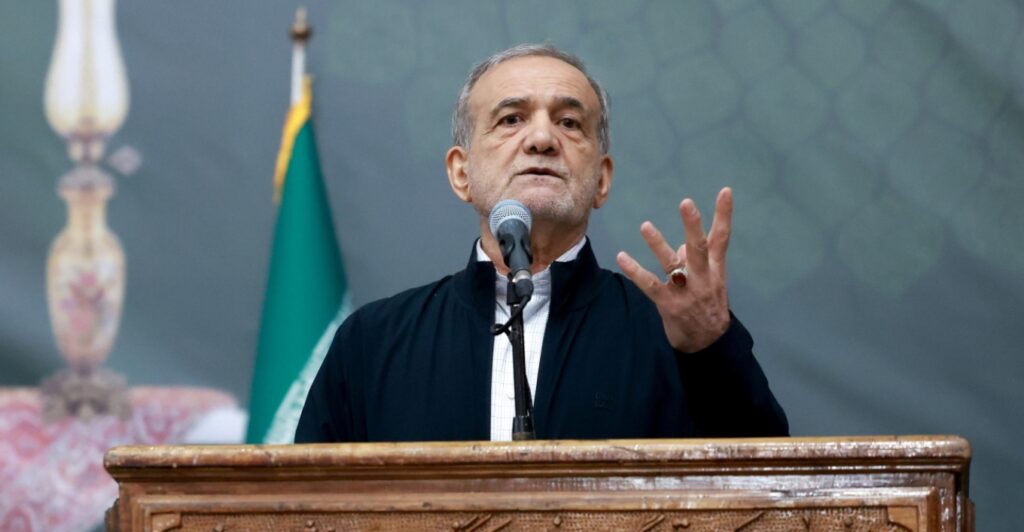 Μ.Πεζεσκιάν: «Η Τεχεράνη δεν θα εγκαταλείψει ποτέ το πυρηνικό της πρόγραμμα»