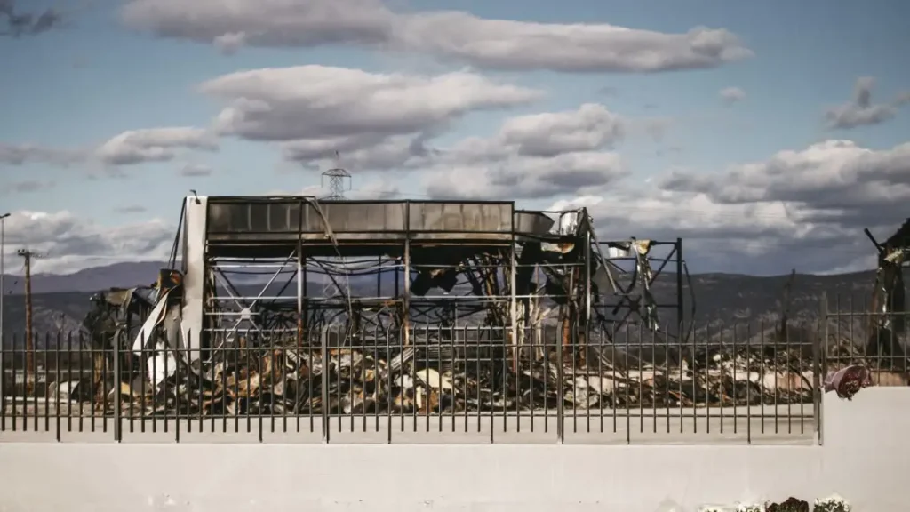Φονική έκρηξη στη Βιολάντα: «Είμαι το αφεντικό και θα κάνεις ό,τι λέω» – Τι κατέθεσε ο υδραυλικός