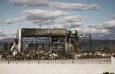 Φονική έκρηξη στη Βιολάντα: «Είμαι το αφεντικό και θα κάνεις ό,τι λέω» – Τι κατέθεσε ο υδραυλικός