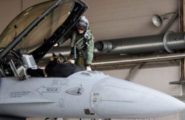 Ρωσία για Ολλανδούς πιλότους σε ουκρανικά F-16: «Νόμιμοι στρατιωτικοί στόχοι και εγκληματίες»