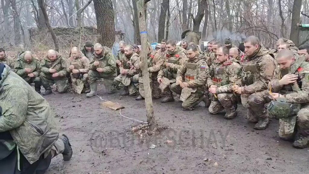 Με την παράδοση του Α.Νιέφσκι ο ρωσικός στρατός – Προσεύχονται πριν την έναρξη επίθεσης (βίντεο)