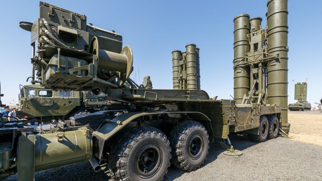 Βίντεο: H στιγμή που δύο ρωσικοί πύραυλοι S-400 κτυπούν ουκρανικό εκτοξευτή HIMARS στο Χάρκοβο