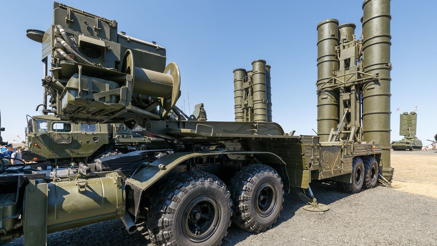 Βίντεο: H στιγμή που δύο ρωσικοί πύραυλοι S-400 κτυπούν ουκρανικό εκτοξευτή HIMARS στο Χάρκοβο