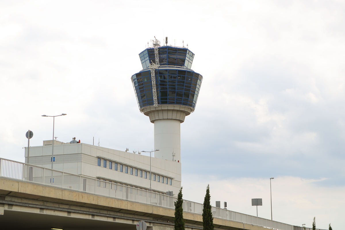 Η ανακοίνωση της ΥΠΑ για τη βλάβη στο ραντάρ του αεροδρομίου «Ελευθέριος Βενιζέλος»