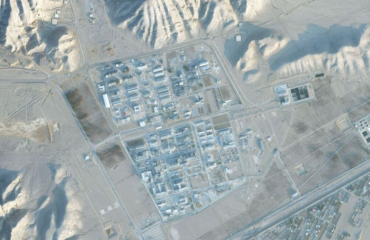 Το Ιράν θωρακίζει ευαίσθητες στρατιωτικές τοποθεσίες – Δείτε δορυφορικές εικόνες (φώτο)