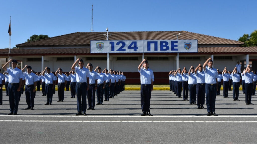 Πρόσκληση για κατάταξη στην Πολεμική Αεροπορία με την 2026 Α’/ΕΣΣΟ – Ποιους αφορά
