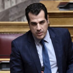 Πλεύρης: «Έχουμε τις μικρότερες δυνατές ροές στα νησιά που υπήρχαν – Στόχος μας η αντιμετώπιση της μετανάστευσης»