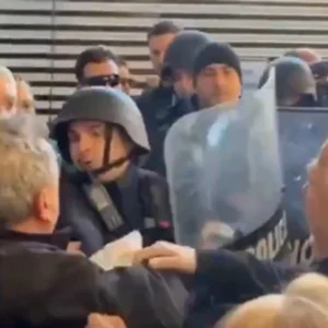 Α.Γεωργιάδης για τα επεισόδια στο Κρατικό Νίκαιας: «Δείτε με τα μάτια σας  την επίθεση  σε μένα και στην Αστυνομία»