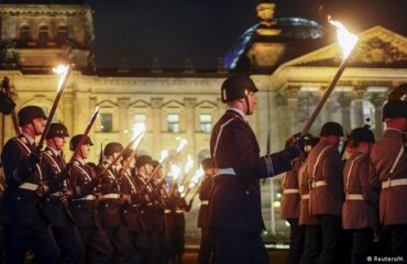 Επικίνδυνη ρητορική από τον  Φρίντριχ Μερτς: «Να μάθουμε να μιλάμε τη γλώσσα της ισχύος»
