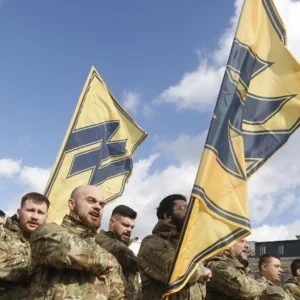 ρώην βουλευτής των Συντηρητικών της Βρετανίας εντάχθηκε στο Ταξιαρχία του Αζόφ!