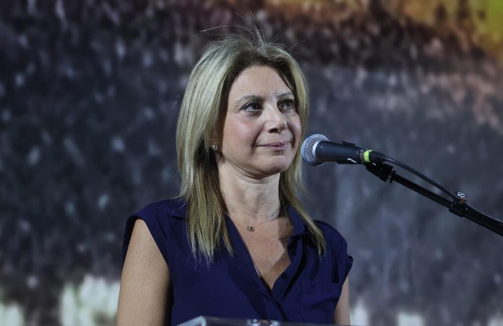 Μ.Καρυστιανού για εκταφές σορών θυμάτων των Τεμπών: «Κανείς δεν θα ακουμπήσει τον τάφο των παιδιών»