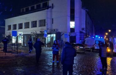 Βομβιστική επίθεση με στόχο αστυνομικούς στην Λβιβ της Ουκρανίας – Μία νεκρή και 14 τραυματίες