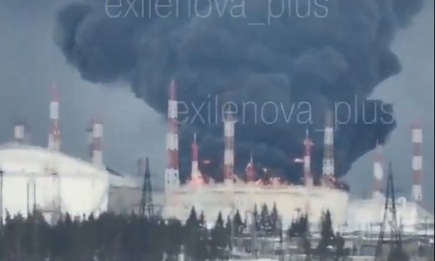 Βίντεο: Ουκρανικά drones έπληξαν μονάδα άντλησης πετρελαίου του αγωγού Druzhba