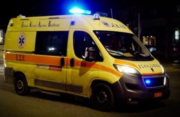 Ρέθυμνο: Αυτοκίνητο έπεσε πάνω σε κολώνα (φώτο)