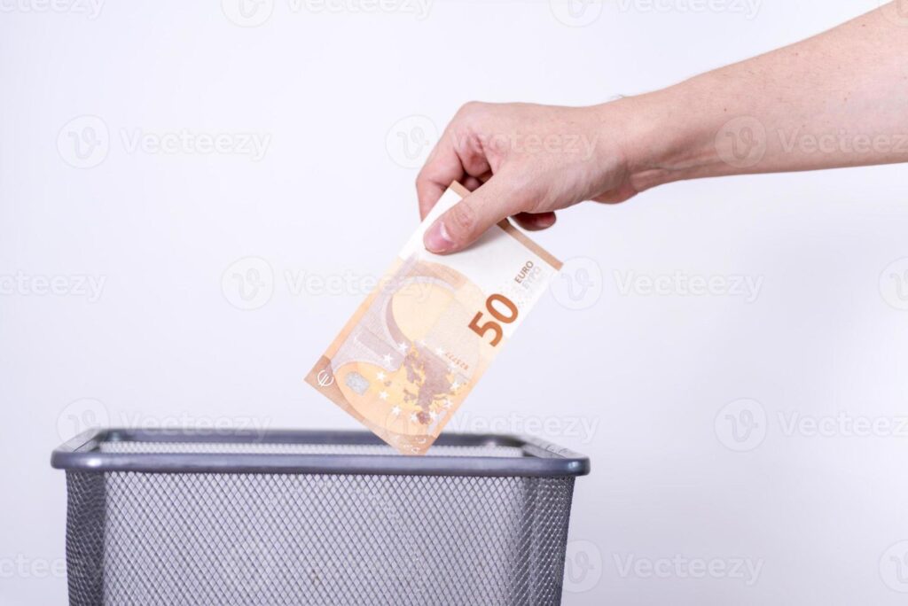 Η κυβέρνηση της ΝΔ έδωσε το 2024-2025 για «συμβουλές» πάνω από 1 δισ. ευρώ!