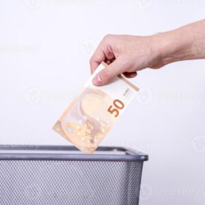 Η κυβέρνηση της ΝΔ έδωσε το 2024-2025 για «συμβουλές» πάνω από 1 δισ. ευρώ!