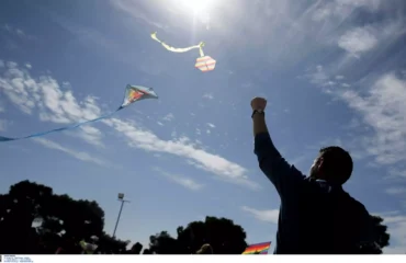 Τουρκοβούνια: 22χρονος έπεσε από ύψος έξι μέτρων, ενώ πετούσε χαρταετό – Μεταφέρθηκε στο ΚΑΤ