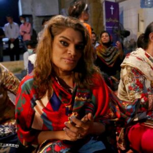 Βίντεο: Στο Πακιστάν η επαφή με τους τρανς θεωρείται πιο ηθική από ότι με τις γυναίκες