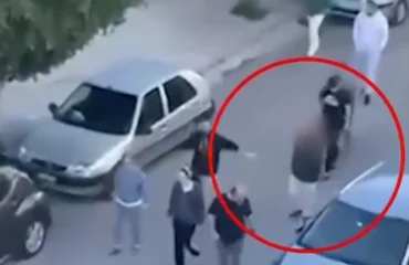 Άλιμος: Οδηγούσε μεθυσμένη και χτύπησε έντεκα παρκαρισμένα αυτοκίνητα – Κάτοικοι την εμπόδισαν να διαφύγει (βίντεο)