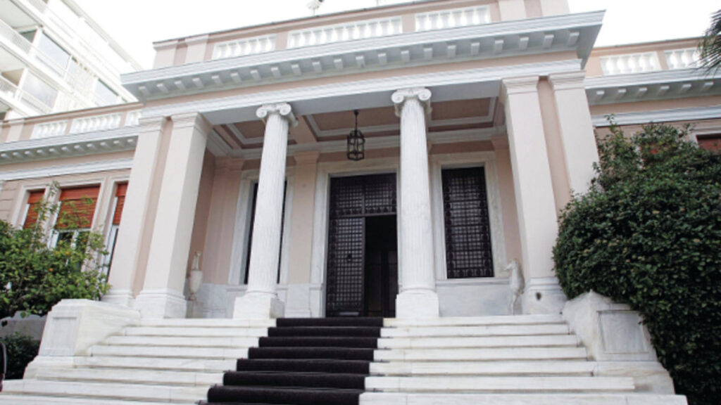 Κυβερνητικές πηγές σε Α.Σαμαρά: «Δεν χάνονται μέσω συμφωνιών με ιδιωτικές εταιρείες τα κυριαρχικά δικαιώματα»