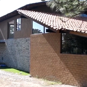 Μεξικό: Η διώροφη βίλα που κρυβόταν ο «Ελ Μέντσο» – Τα ντουλάπια γεμάτα φάρμακα και το εικονοστάσι (φώτο-βίντεο)