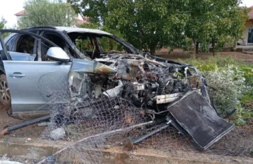 14χρονος πήρε κρυφά κλειδιά του αυτοκινήτου και τράκαρε στην Οινόη