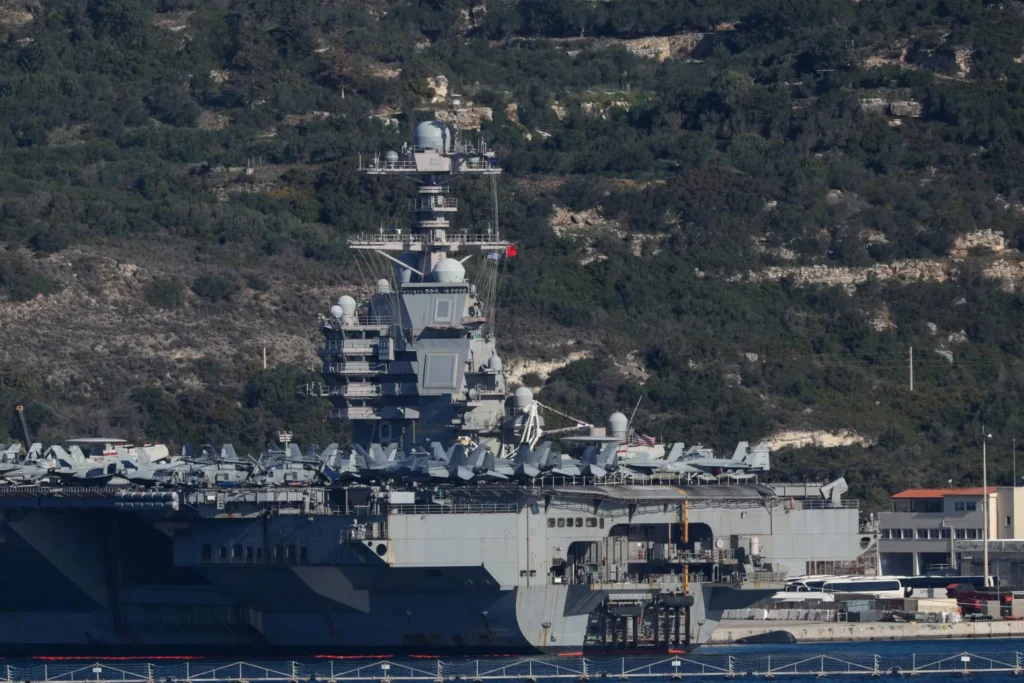 Οι Ιρανοί διακωμωδούν την βλάβη στις τουαλέτες και την εκκένωση στην Κρήτη του βόθρου του αεροπλανοφόρου «Ford»