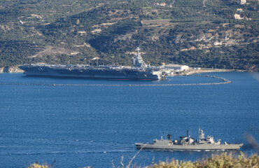 Το USS Gerald R. Ford εκκένωσε το βόθρο του στην Κρήτη και απέπλευσε για την Ανατολική Μεσόγειο (βίντεο)