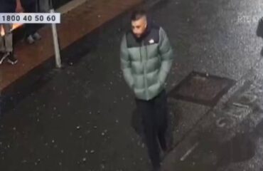 Βίντεο: Η στιγμή που άνδρας ρίχνει αγκωνιά εν ψυχρώ στο πρόσωπο μιας γυναίκας σε δρόμο της Ιρλανδίας