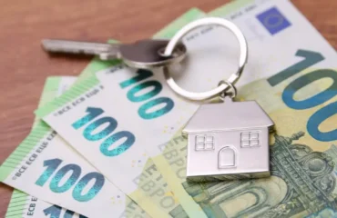 Η αλήθεια για την «αύξηση» του κατώτατου μισθού: Μειώνεται σταθερά το διαθέσιμο εισόδημα των Ελλήνων