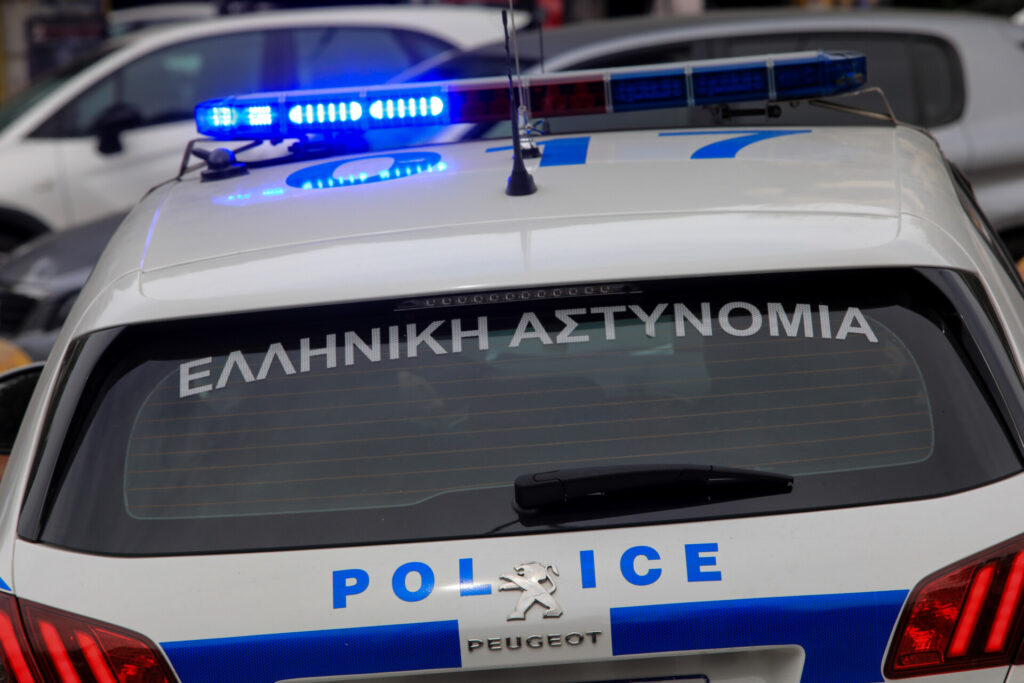 Πάτρα: Εντοπίστηκε εκρηκτικός μηχανισμός σε παράθυρο της Διεύθυνσης Μεταφορών (φώτο)