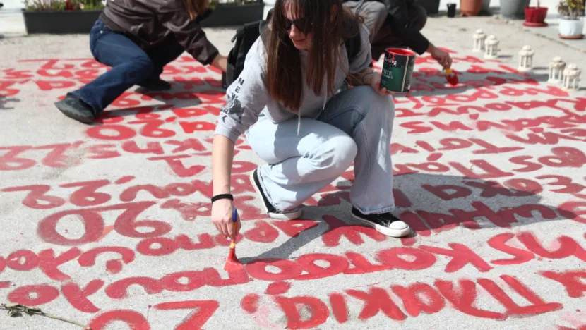 Συλλαλητήριο για τα Τέμπη: Έγραψαν ξανά τα ονόματα των νεκρών (φωτογραφίες)