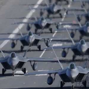 Ολοκληρώθηκε η ανάπτυξη των αμερικανικών δυνάμεων στη Μέση Ανατολή: 700 αεροσκάφη και δύο ομάδες αεροπλανοφόρων