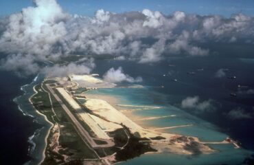 Ρεπουμπλικάνοι  γερουσιαστές σε Τραμπ: «Μην αφήσεις τον Στάρμερ να δώσει τη βάση στο Ντιέγκο Γκαρσία»