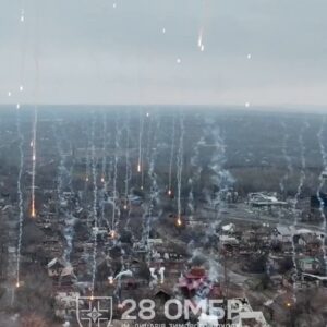 Ανηλεής βομβαρδισμός της Κονσταντίνοφκα – Για 5η χρονιά προσπαθούν οι Ρώσοι να διασπάσουν τις ουκρανίκές άμυνες