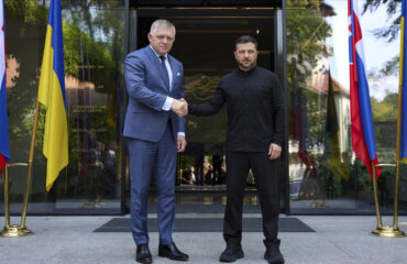 Ζελένσκι και  Φίτσο   συμφώνησαν να συναντηθούν για το θέμα του ρωσικού αγωγού που κρατά κλειστό το Κίεβο