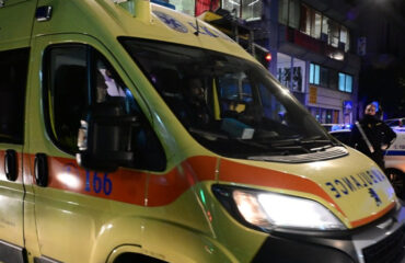 Πάτρα: Διασώστης του ΕΚΑΒ πήγε να βοηθήσει μεθυσμένο και εκείνος τον ξυλοφόρτωσε