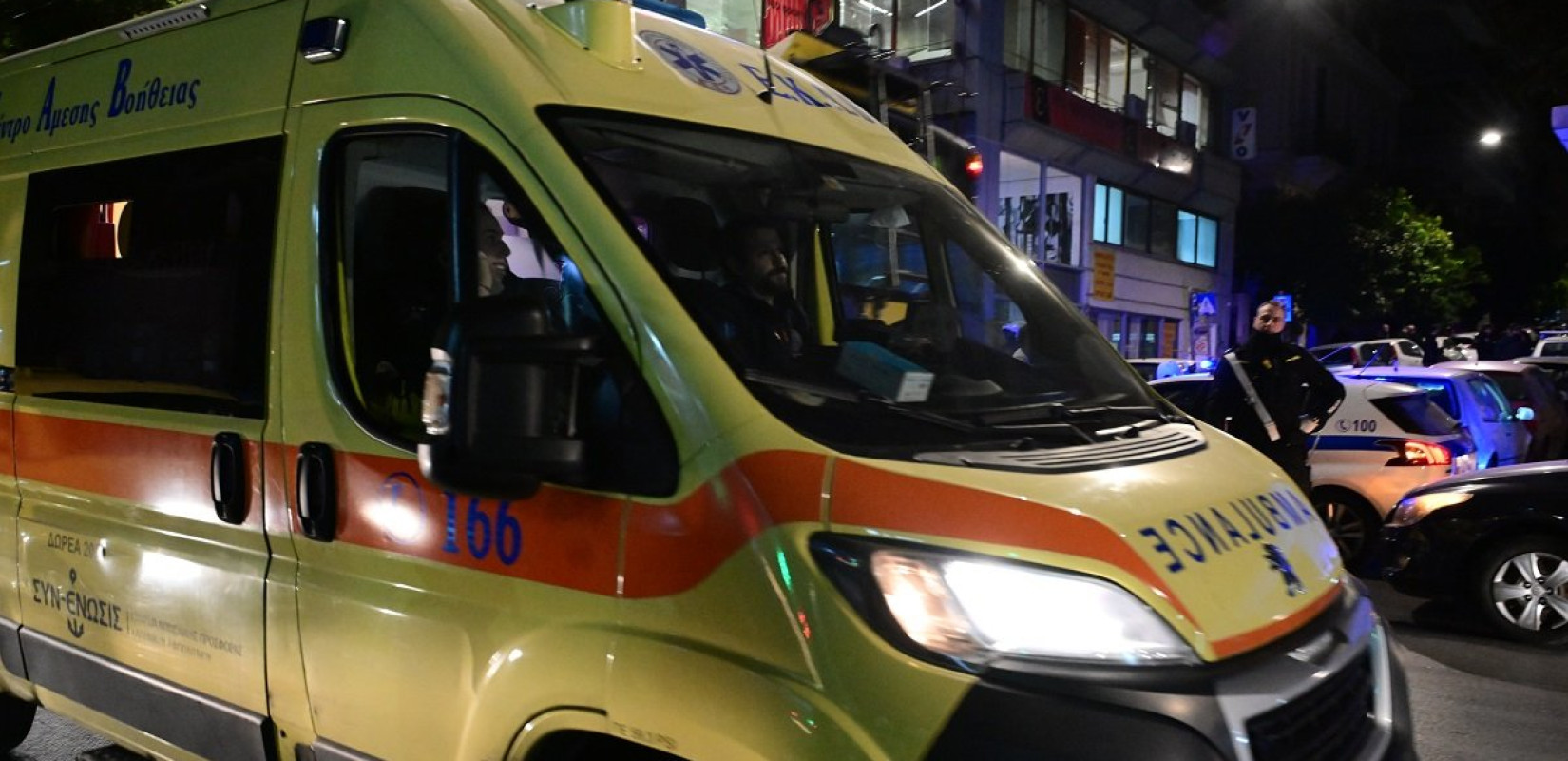 Πάτρα: Διασώστης του ΕΚΑΒ πήγε να βοηθήσει μεθυσμένο και εκείνος τον ξυλοφόρτωσε