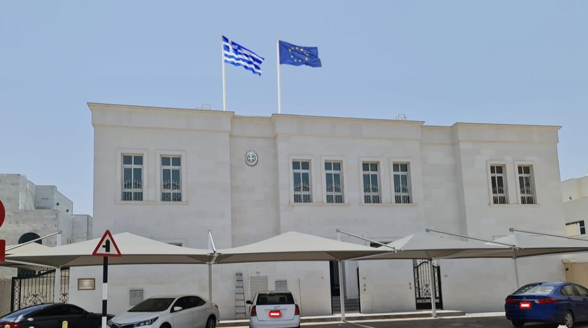 Έκτακτη οδηγία της ελληνικής πρεσβείας στο Άμπου Ντάμπι προς τους Έλληνες πολίτες: «Μείνετε στα σπίτια σας»