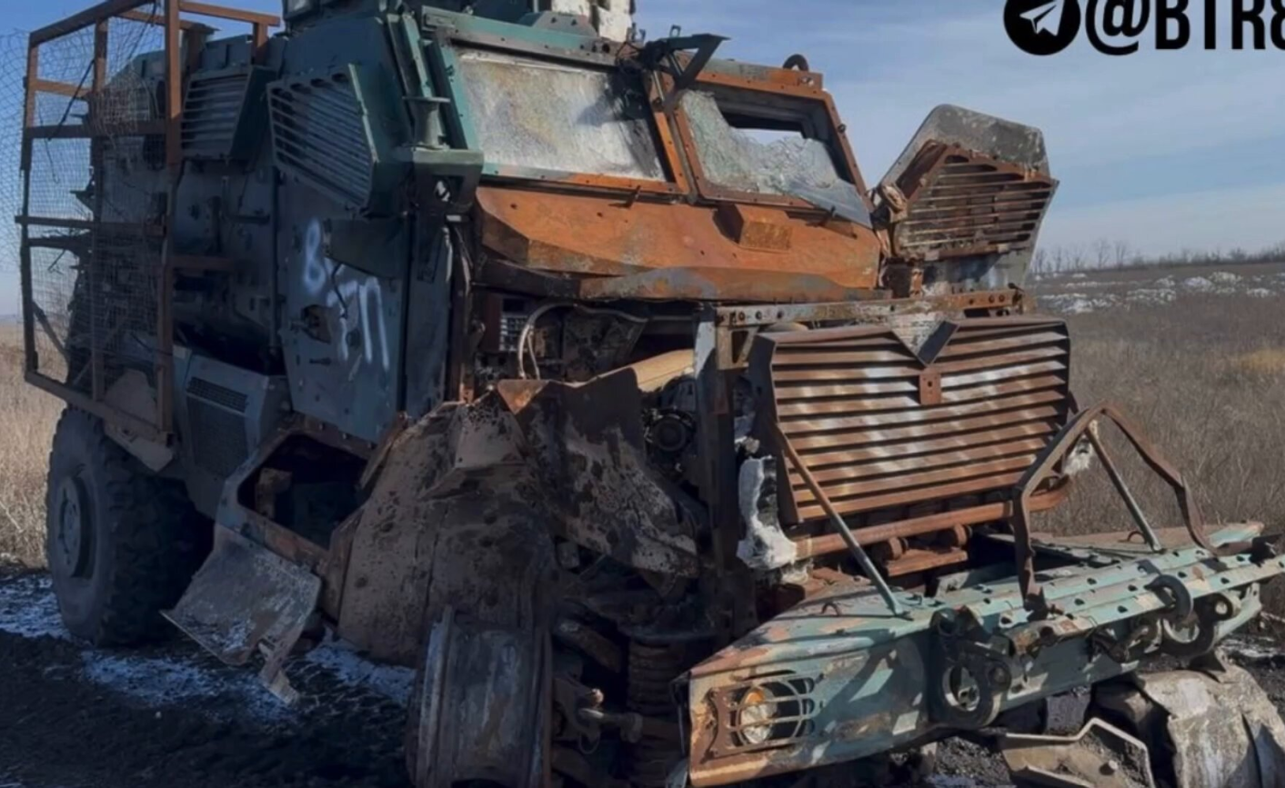 Η ρωισκή ομάδα μάχης «Κέντρο» κατέστρεψε πληθώρα δυτικών οχημάτων των Ουκρανών στη Νοβοπάβλοφκα (βίντεο)