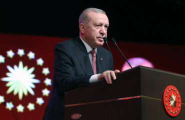 Ρ.Τ.Ερντογάν: «Είμαστε βαθιά λυπημένοι και ανήσυχοι για τις αμερικανο-ισραηλινές επιθέσεις εναντίον του Ιράν»