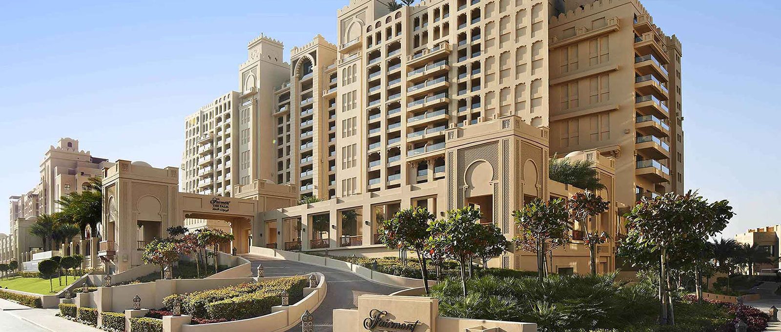 Ντουμπάι: Εκρήξεις και φωτιές στο ξενοδοχείο “Palm Hotel & Resort”