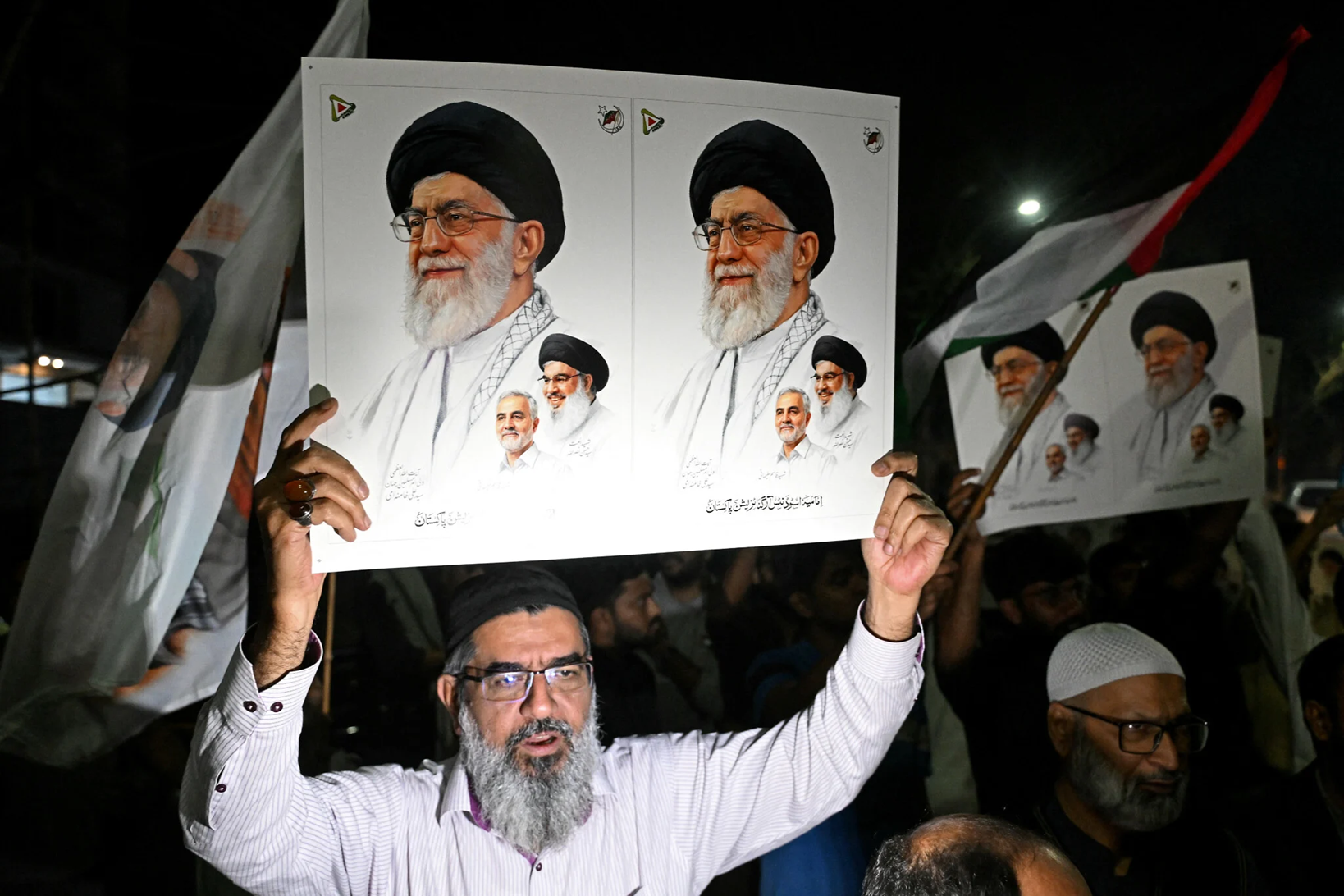 Βίντεο: Στη Τεχεράνη κάποιοι εμφανίζονται να πανηγυρίζουν για τον «θάνατο του Αγιατολάχ Αλί Χαμενεΐ»!