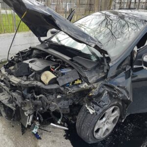 Σοβαρό τροχαίο στη Λάρισα: Τρεις τραυματίες μετά από σύγκρουση αυτοκινήτων – Δείτε φωτογραφίες