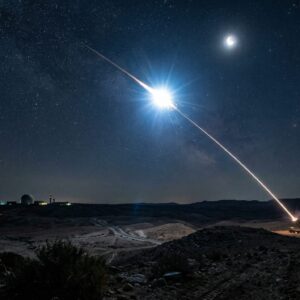 Εφιάλτης πάνω από τη Ντιμόνα: Σειρήνες στο πυρηνικό κέντρο του Ισραήλ από βαλλιστικούς πυραύλους του Ιράν
