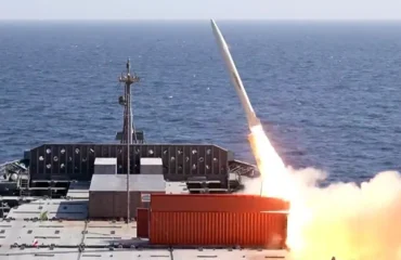 ΕΚΤΑΚΤΟ: Οι Ιρανοί χτύπησαν και 4ο πλοίο στα Στενά του Ορμούζ – Δεν αφήνουν να περνάει «κουνούπι»