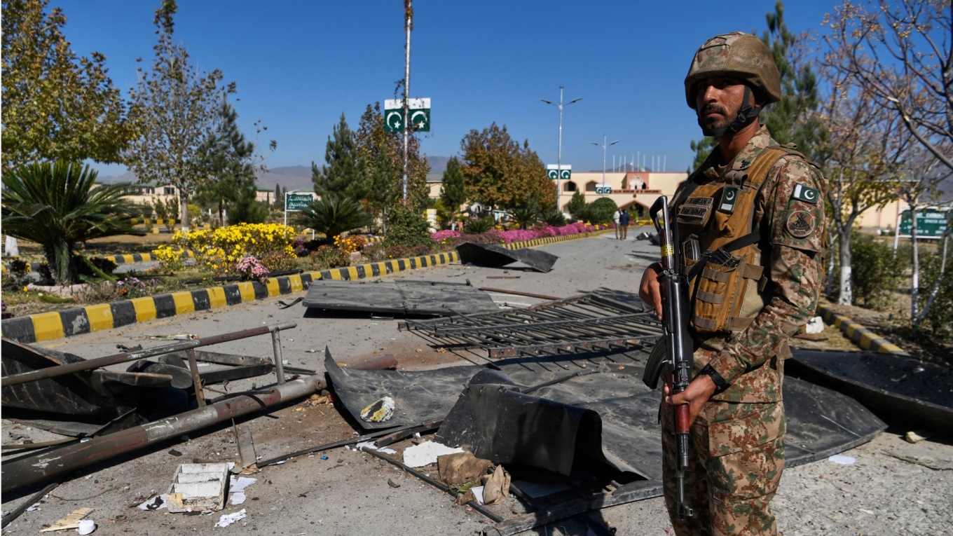 Οι Ταλιμπάν λένε ότι στοχοποίησαν πακιστανικά αεροσκάφη πάνω από την Καμπούλ